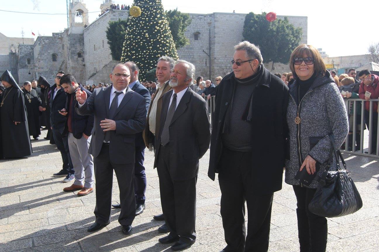 رئيسة وأعضاء مجلس بلدية بيت لحم يشاركون في استقبال غبطة بطريرك الأرمن نورهان مانوجيان