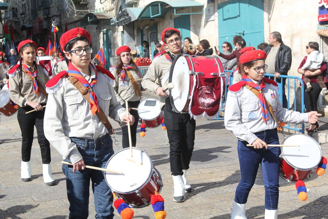 رئيسة وأعضاء مجلس بلدية بيت لحم يشاركون في استقبال غبطة بطريرك الأرمن نورهان مانوجيان
