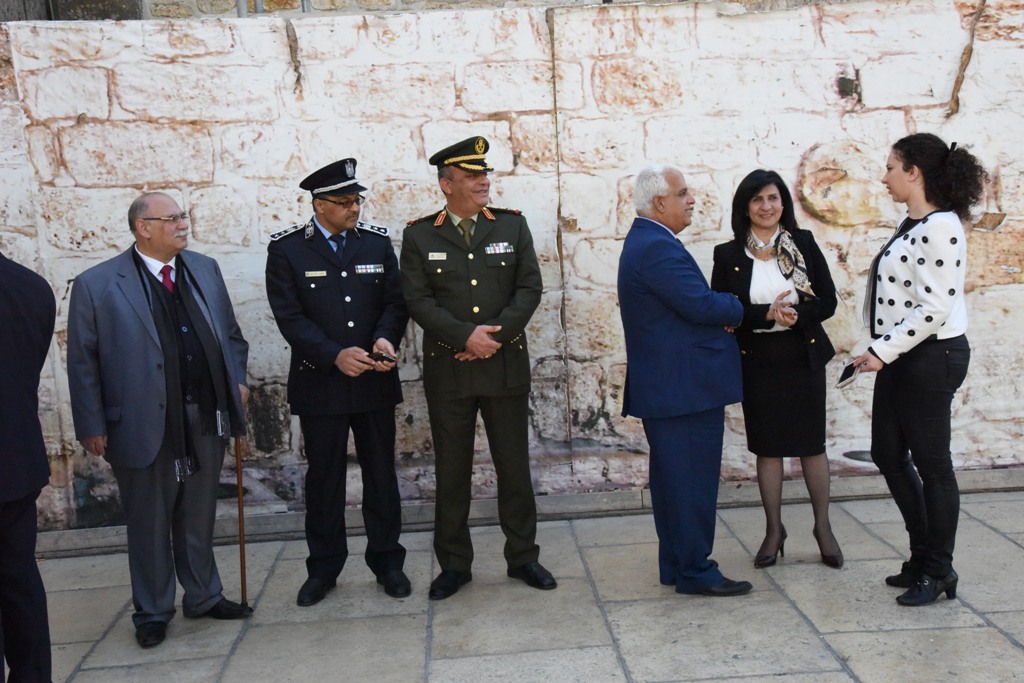 رئيسة بلدية بيت لحم تشارك في استقبال رئيس بولندا اندري دودا وترافقه في جولته 