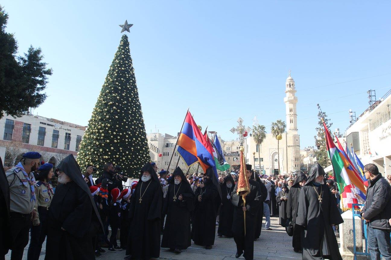 رئيسة وأعضاء مجلس بلدية بيت لحم يشاركون في استقبال غبطة بطريرك الأرمن نورهان مانوجيان