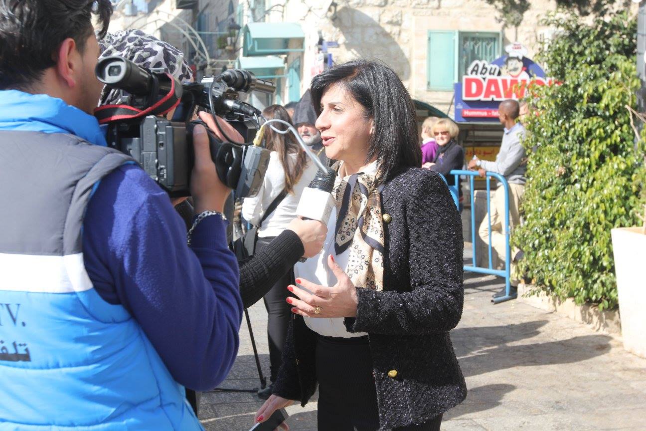 رئيسة وأعضاء مجلس بلدية بيت لحم يشاركون في استقبال غبطة بطريرك الأرمن نورهان مانوجيان