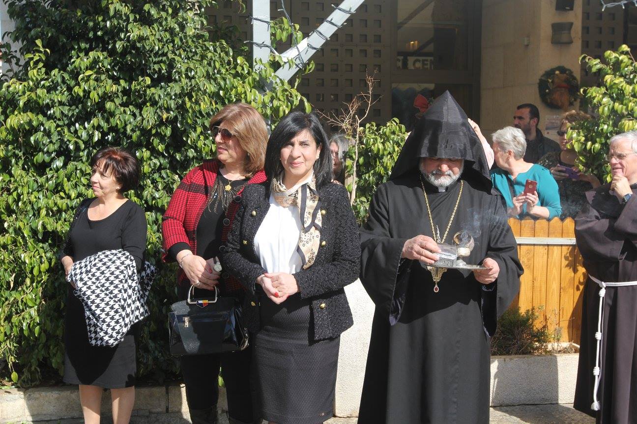 رئيسة وأعضاء مجلس بلدية بيت لحم يشاركون في استقبال غبطة بطريرك الأرمن نورهان مانوجيان