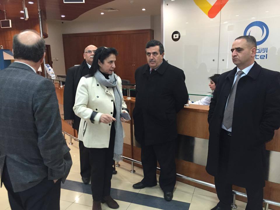 بهدف وضع رؤية للإدارة وإجراءات التسليم.. اللجنة المختصة باستلام محطة الباصات المركزية في بيت لحم تباشر أعمالها