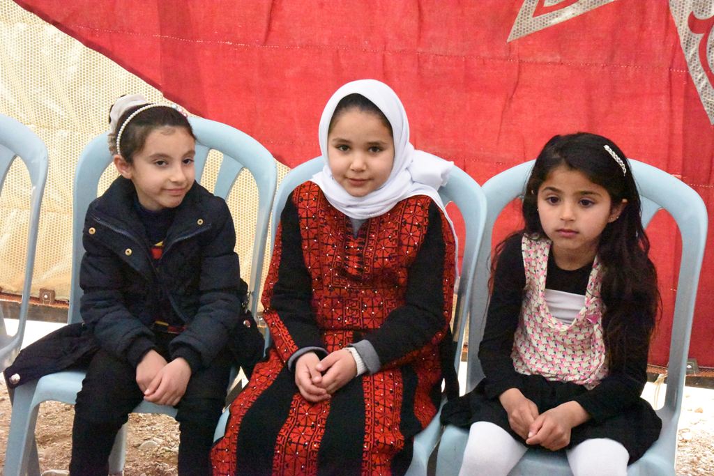  نائب رئيسة بلدية بيت لحم يشارك في الحفل المجتمعي للمستفيدين ضمن برنامج تسهيل الوصول لخدمات البنية التحتية للمناطق ( ج  ) والقدس الشرقية