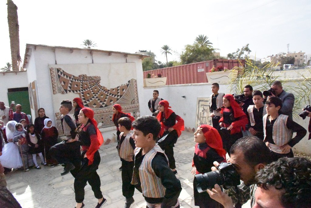  نائب رئيسة بلدية بيت لحم يشارك في الحفل المجتمعي للمستفيدين ضمن برنامج تسهيل الوصول لخدمات البنية التحتية للمناطق ( ج  ) والقدس الشرقية