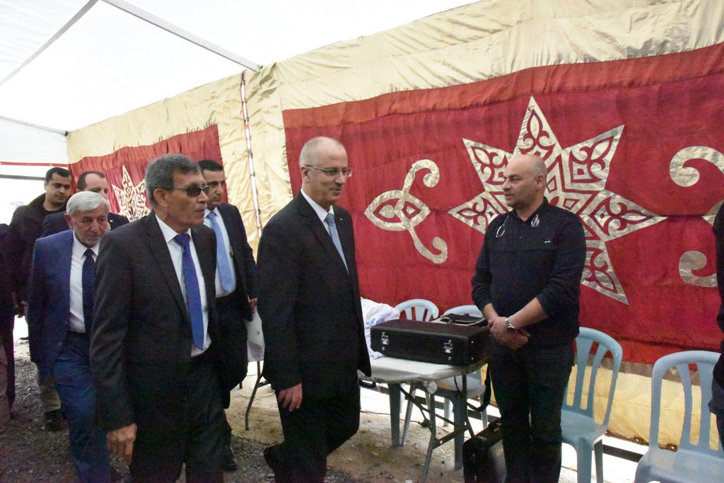  نائب رئيسة بلدية بيت لحم يشارك في الحفل المجتمعي للمستفيدين ضمن برنامج تسهيل الوصول لخدمات البنية التحتية للمناطق ( ج  ) والقدس الشرقية