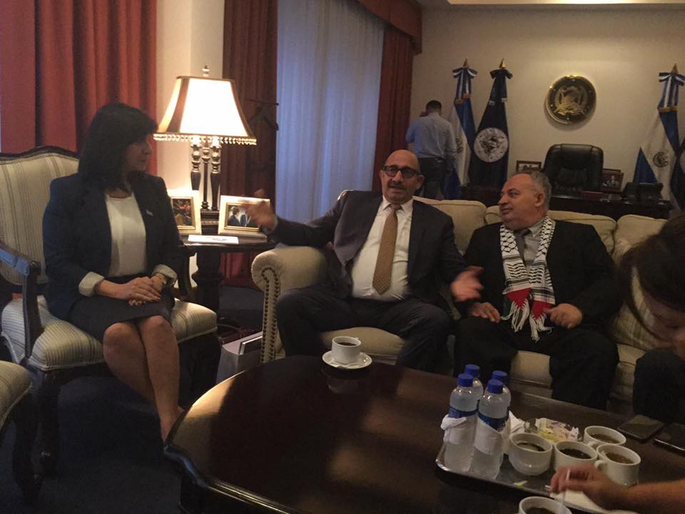 رئيسة بلدية بيت لحم توقع إتفاقية توأمة مع كوبان رويناس ومذكرة إعلان نوايا لتوقيع توأمة مع  تيغوسيغالبا في هندوراس ومدينة سان سلفادور تمنحها مواطنة شرف  