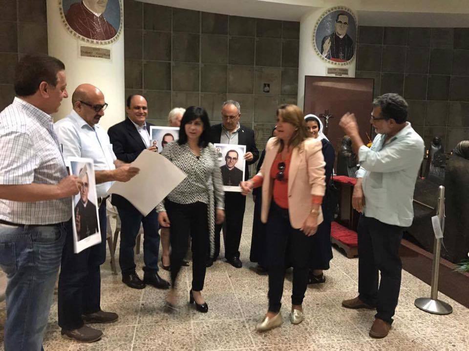 رئيسة بلدية بيت لحم توقع إتفاقية توأمة مع كوبان رويناس ومذكرة إعلان نوايا لتوقيع توأمة مع  تيغوسيغالبا في هندوراس ومدينة سان سلفادور تمنحها مواطنة شرف  