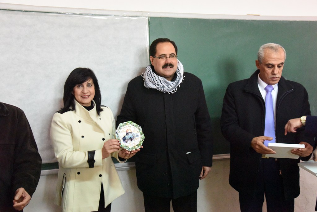 بلدية بيت لحم ومديرية التربية والتعليم تُطلِقان مشروع الرقمنة في مدينة بيت لحم