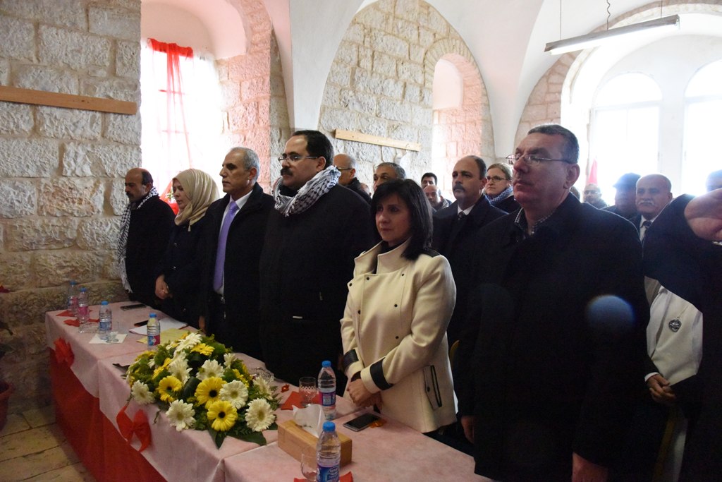 بلدية بيت لحم ومديرية التربية والتعليم تُطلِقان مشروع الرقمنة في مدينة بيت لحم