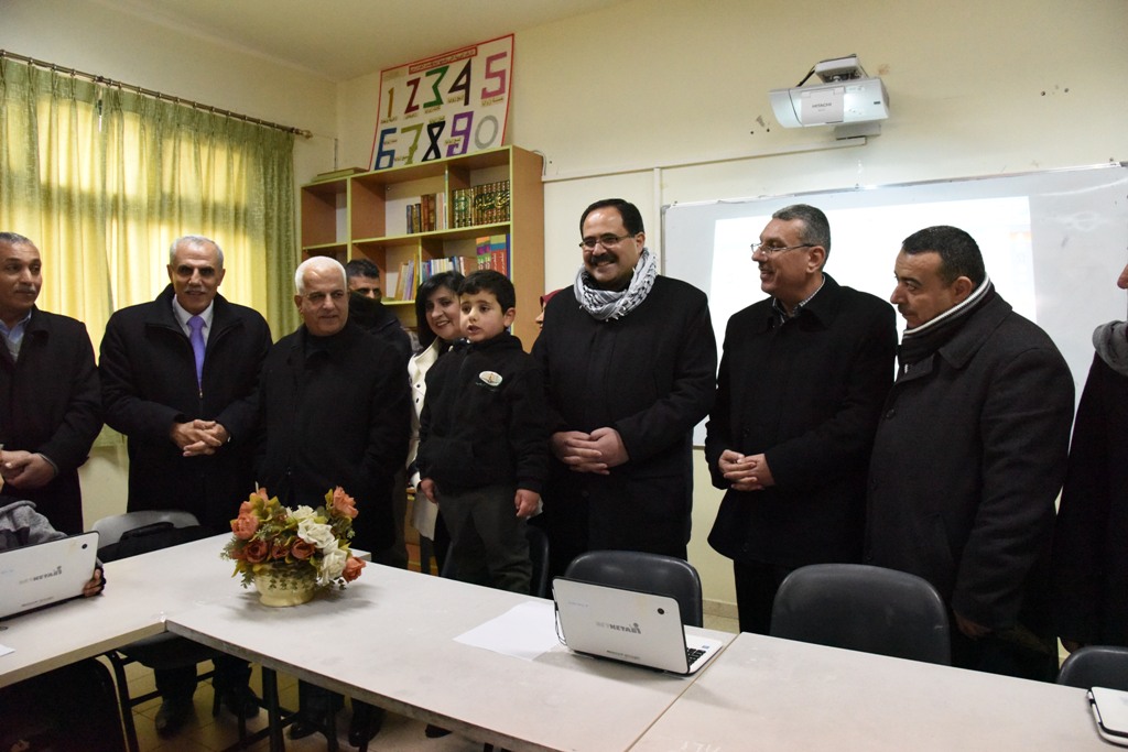 بلدية بيت لحم ومديرية التربية والتعليم تُطلِقان مشروع الرقمنة في مدينة بيت لحم