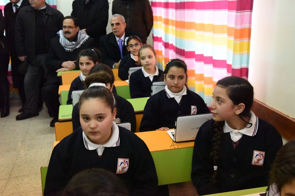 بلدية بيت لحم ومديرية التربية والتعليم تُطلِقان مشروع الرقمنة في مدينة بيت لحم