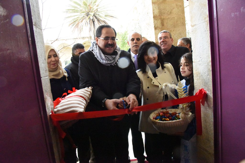 بلدية بيت لحم ومديرية التربية والتعليم تُطلِقان مشروع الرقمنة في مدينة بيت لحم