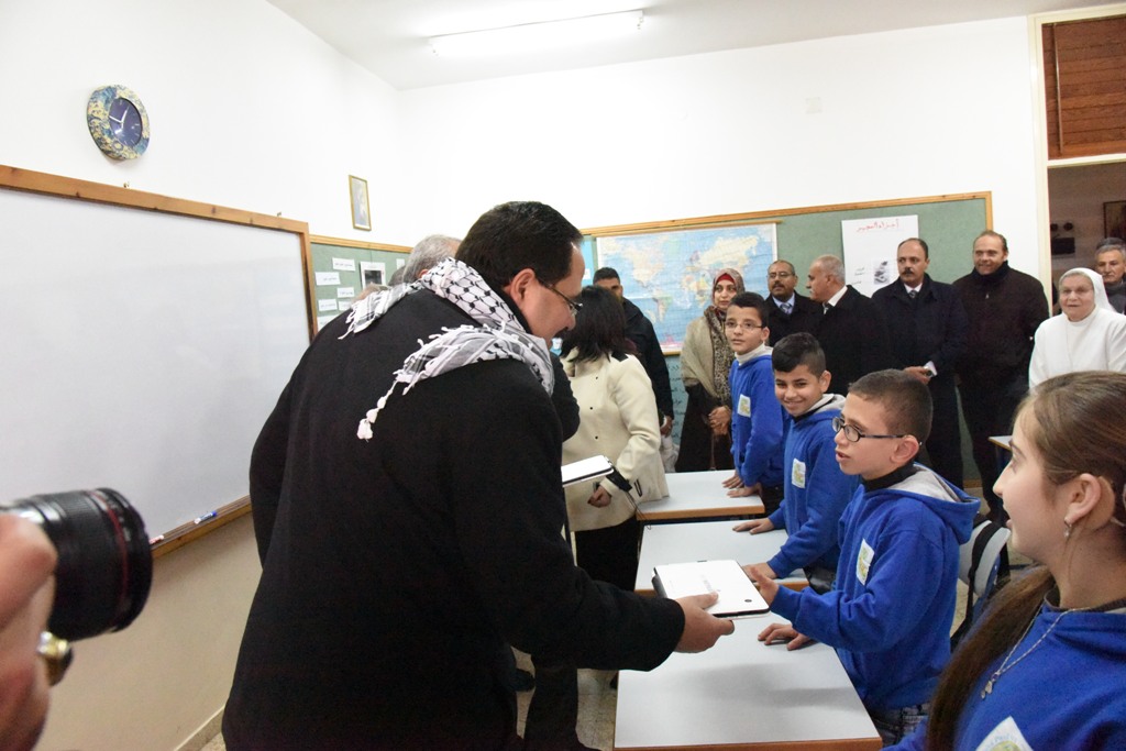 بلدية بيت لحم ومديرية التربية والتعليم تُطلِقان مشروع الرقمنة في مدينة بيت لحم