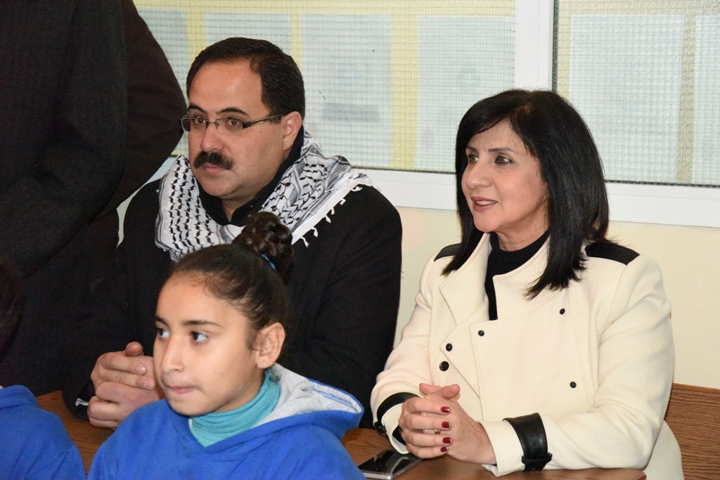 بلدية بيت لحم ومديرية التربية والتعليم تُطلِقان مشروع الرقمنة في مدينة بيت لحم