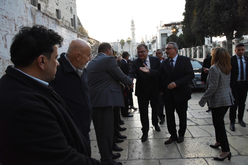 رئيسة بلدية بيت لحم تشارك في استقبال الرئيس البوسني 