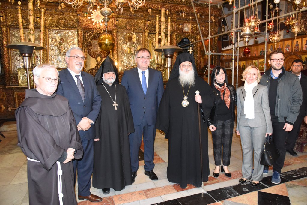 رئيسة بلدية بيت لحم تشارك في استقبال الرئيس البوسني 