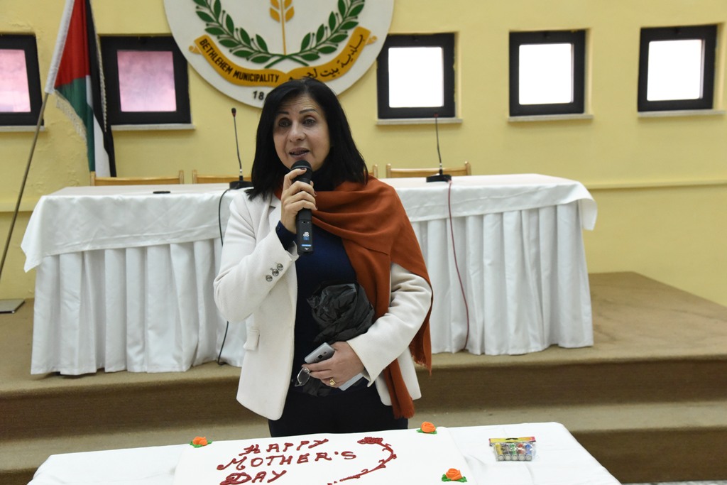 إحتفال عيد الأم في بلدية بيت لحم بحضور محبوب العرب يعقوب شاهين