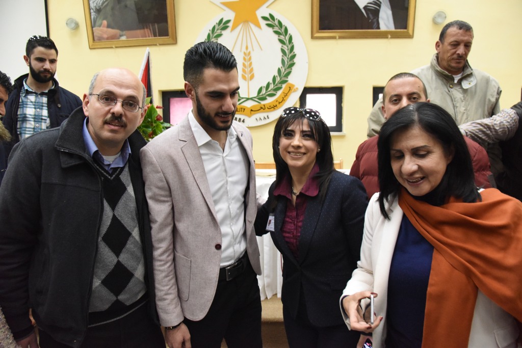 إحتفال عيد الأم في بلدية بيت لحم بحضور محبوب العرب يعقوب شاهين