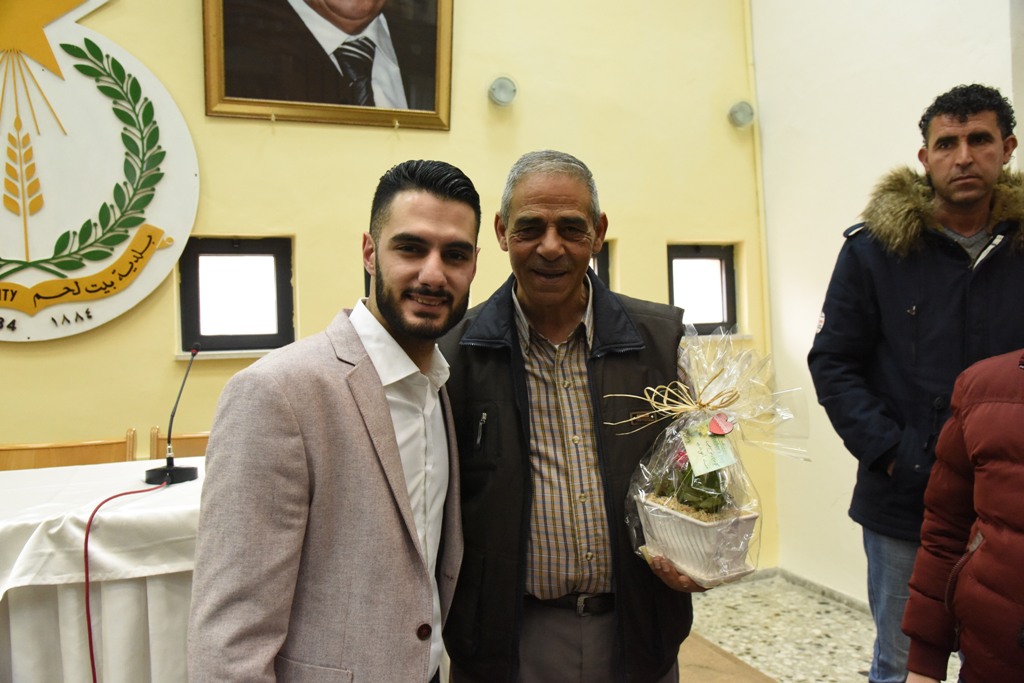 إحتفال عيد الأم في بلدية بيت لحم بحضور محبوب العرب يعقوب شاهين