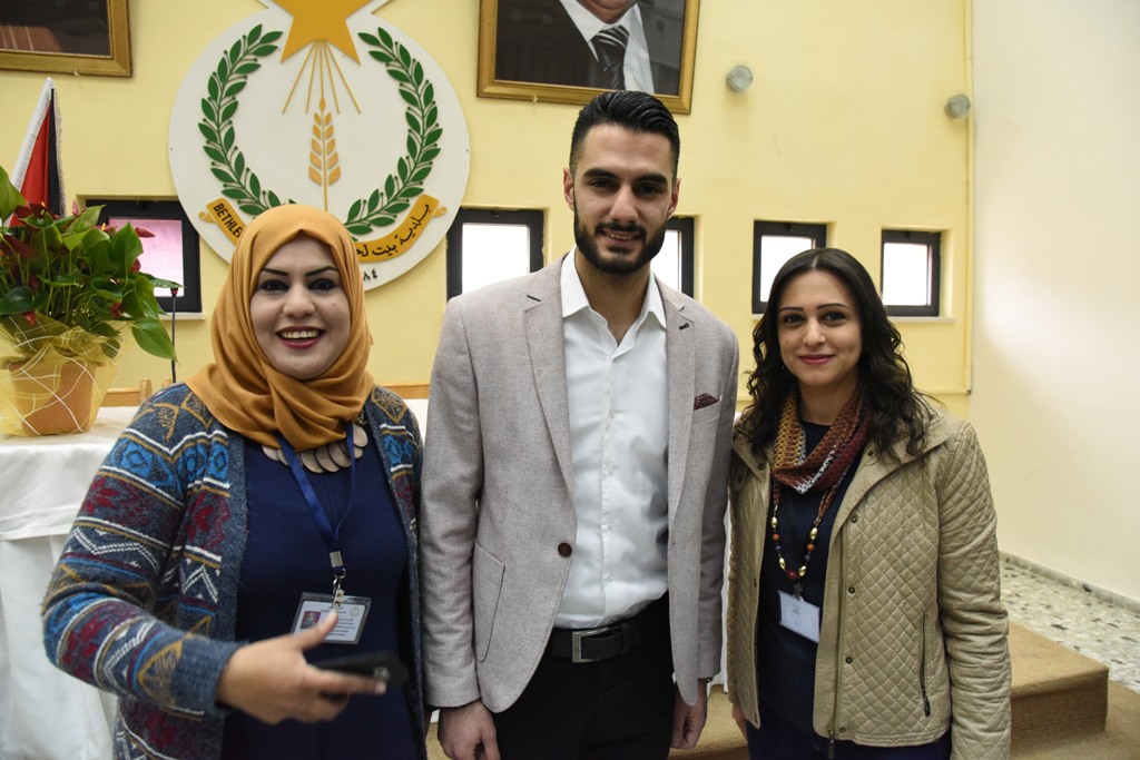 إحتفال عيد الأم في بلدية بيت لحم بحضور محبوب العرب يعقوب شاهين