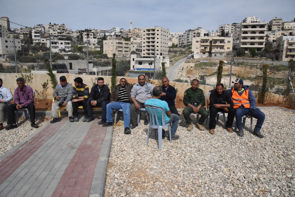 بلدية بيت لحم تفتتح مع شركائها حديقة البيارة في شارع  باب الجبيعة في المدينة