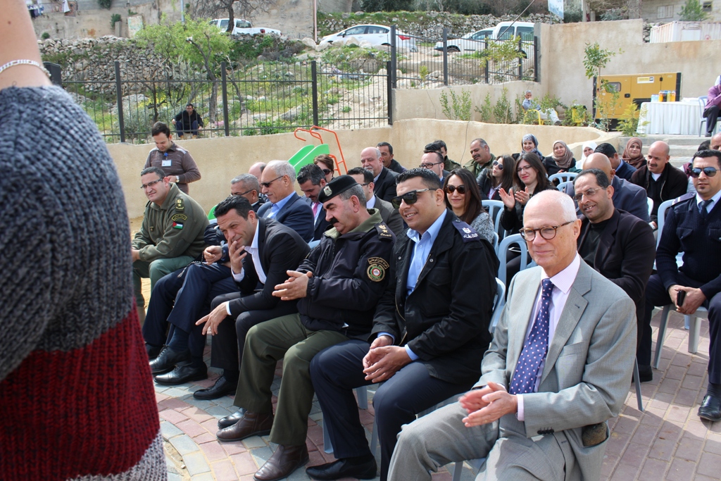 بلدية بيت لحم تفتتح مع شركائها حديقة البيارة في شارع  باب الجبيعة في المدينة