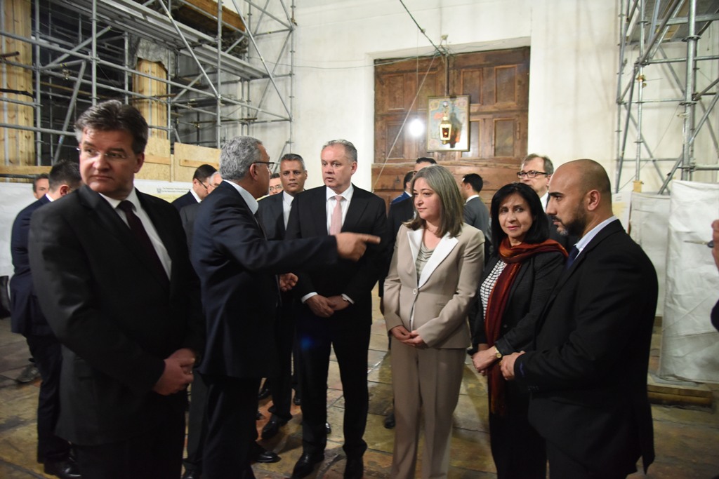 رئيسة بلدية بيت لحم تشارك في إستقبال رئيس جمهورية سلوفاكيا وتلتقي برئيس بلدية غرونوبل الفرنسية