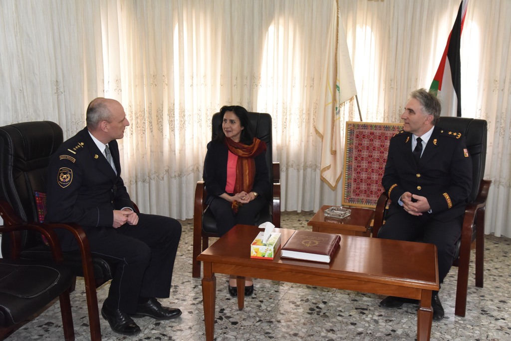 رئيسة بلدية بيت لحم تستقبل مدير عام الدفاع المدني في التشيك والوفد المرافق