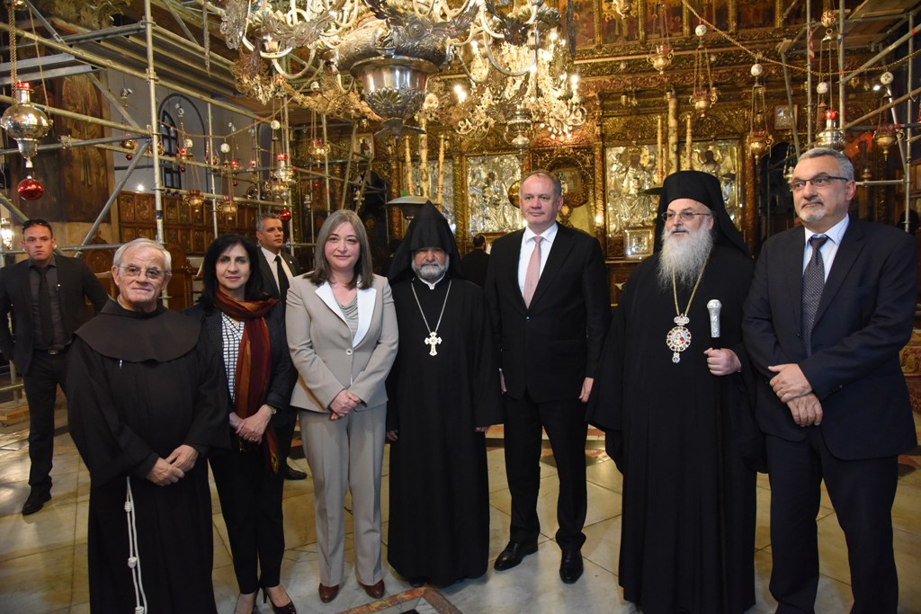 رئيسة بلدية بيت لحم تشارك في إستقبال رئيس جمهورية سلوفاكيا وتلتقي برئيس بلدية غرونوبل الفرنسية