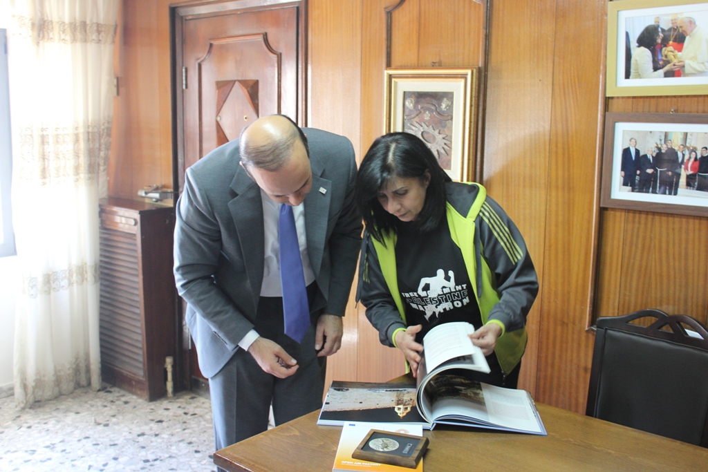 لقاء يجمع رئيسي بلديتي بيت لحم وبافوس القبرصية بهدف بحث توقيع اتفافية توأمة لدعم التبادل السياحي