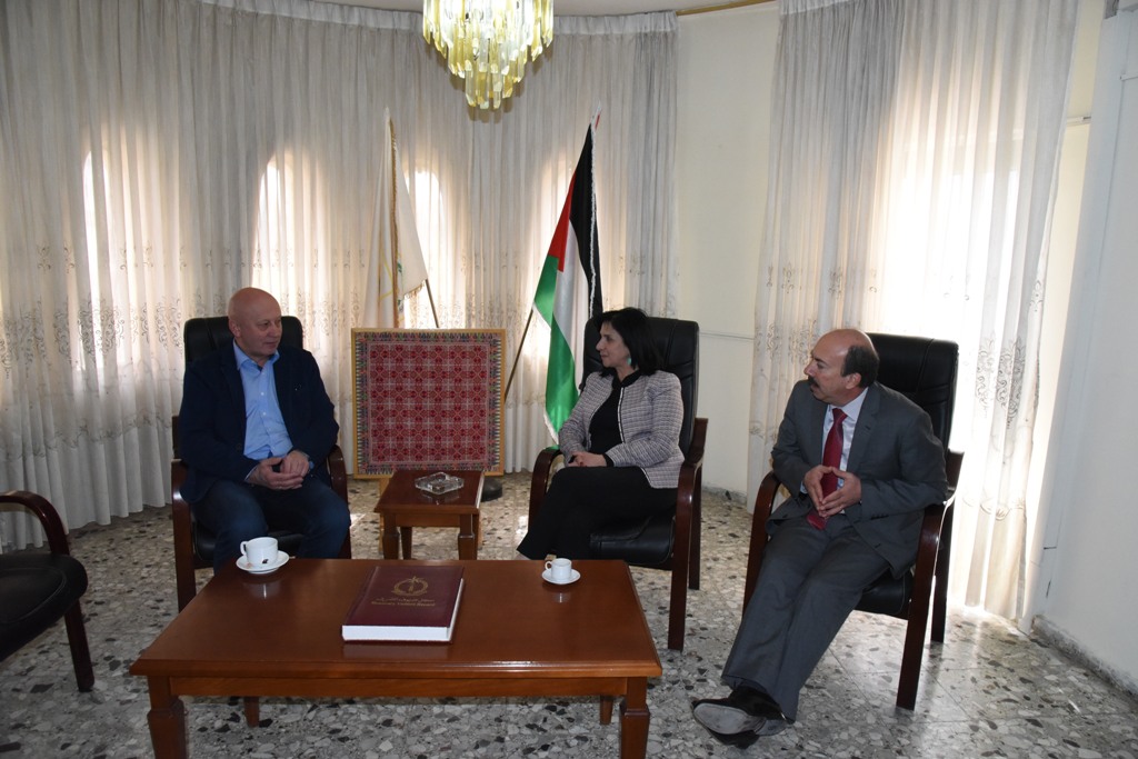  رئيسة بلدية بيت لحم تستقبل رئيس بلدية هابسالو الأستونية المتوأمة مع بيت لحم 