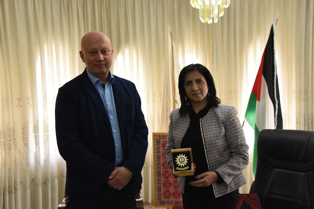  رئيسة بلدية بيت لحم تستقبل رئيس بلدية هابسالو الأستونية المتوأمة مع بيت لحم 