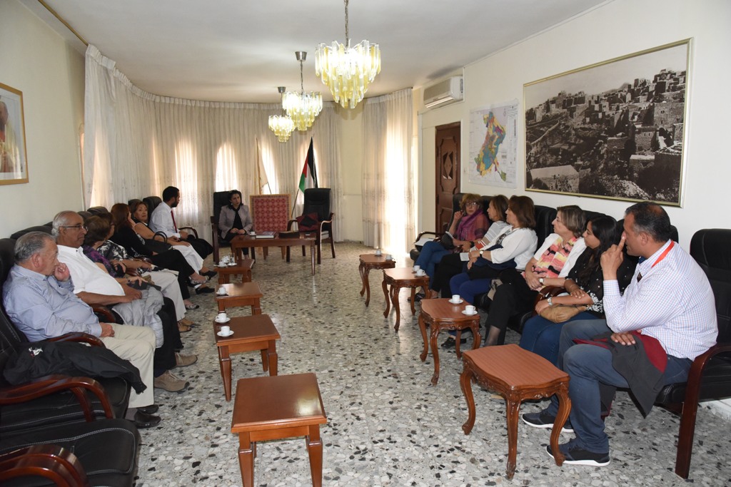 بابون تلتقي بوفد من مغتربي أبناء محافظة بيت لحم القادمين من تشلي 