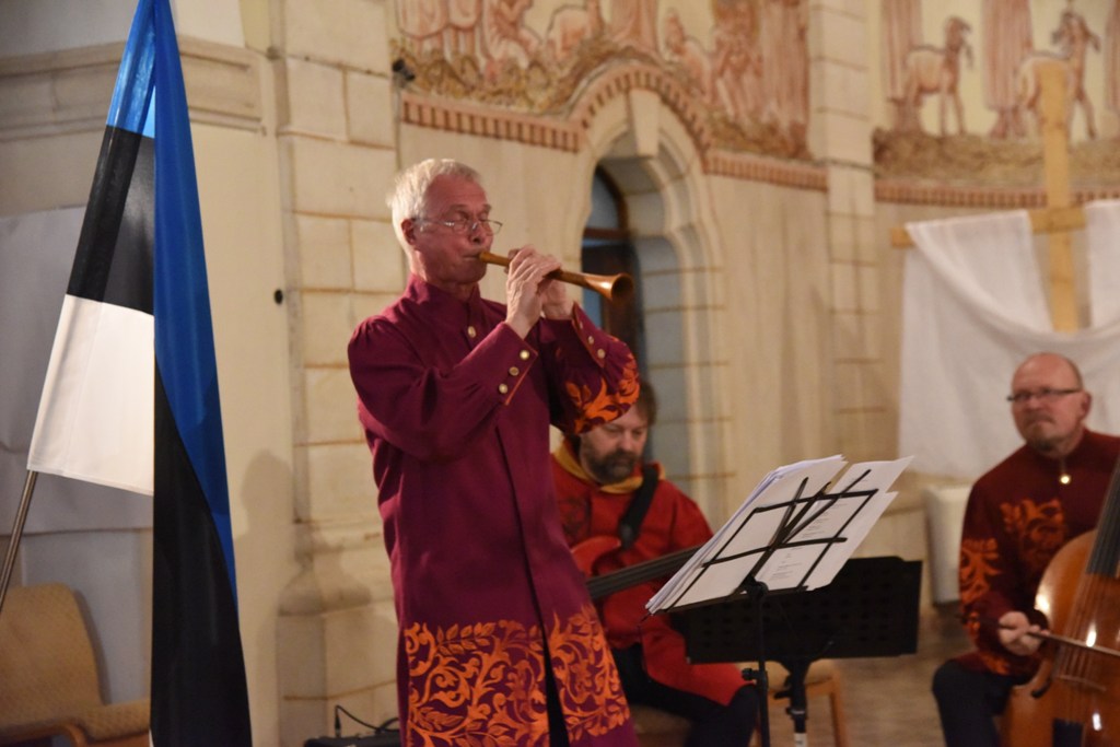  في إطار إتفاقية التوأمة بين بلديتي بيت لحم وهابسالو الأستونية عرض موسيقي ينادي بالسلام والمحبة في جامعة بيت لحم