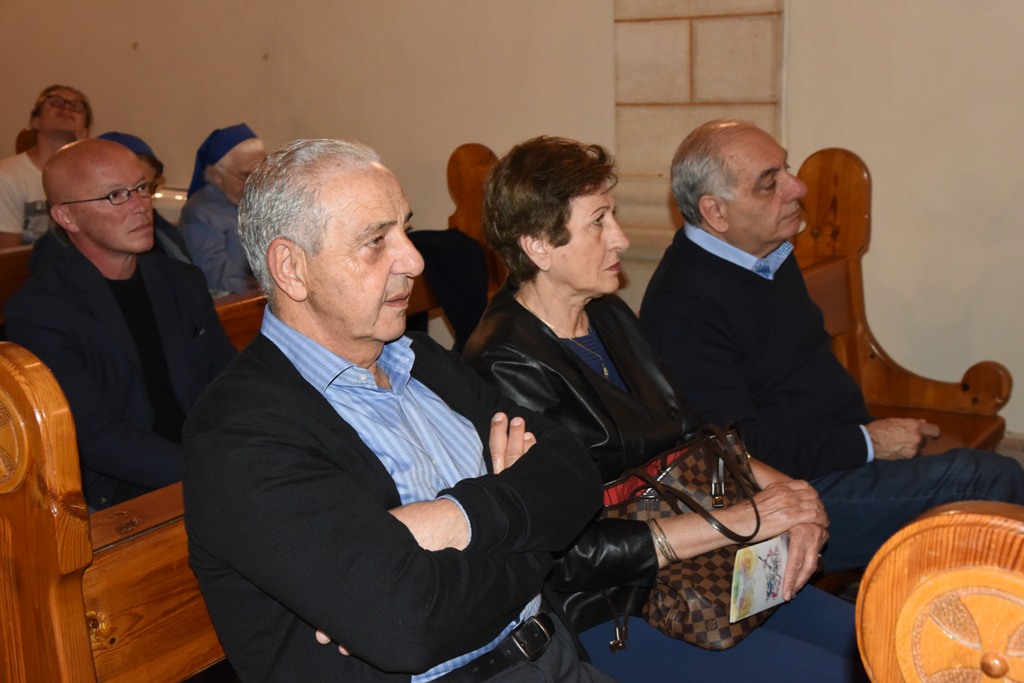  في إطار إتفاقية التوأمة بين بلديتي بيت لحم وهابسالو الأستونية عرض موسيقي ينادي بالسلام والمحبة في جامعة بيت لحم