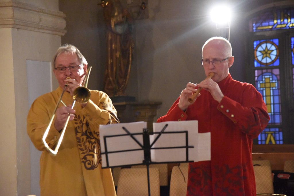  في إطار إتفاقية التوأمة بين بلديتي بيت لحم وهابسالو الأستونية عرض موسيقي ينادي بالسلام والمحبة في جامعة بيت لحم