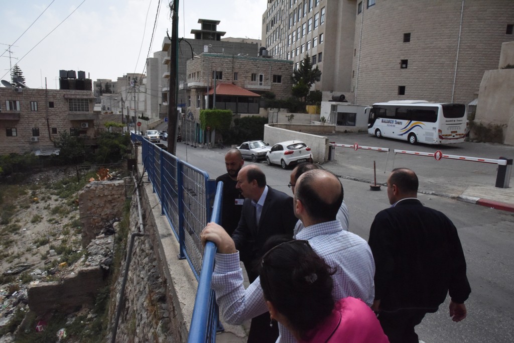 جولة تفقدية من قبل بلدية بيت لحم لمحطة الباصات المركزية قبيل الإستلام الرسمي مع بداية ايار