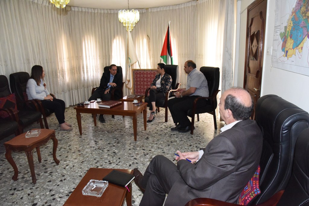 رئيسة بلدية بيت لحم تستقبل ممثل جمهورية روسيا الإتحادية الجديد لدى دولة فلسطين