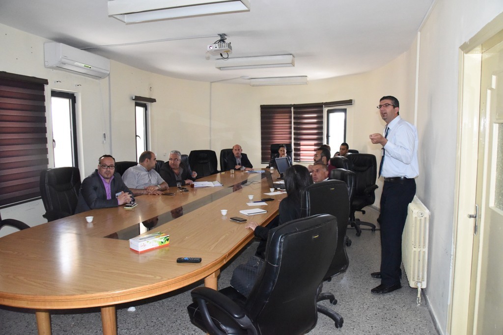 إجتماع في بلدية بيت لحم لعرض فكرة التصميم الأولي لمشروع اعادة تأهيل شارع النجمة