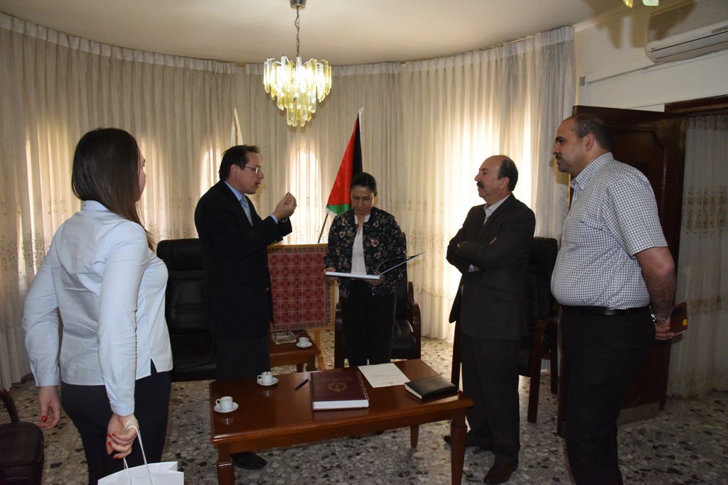 رئيسة بلدية بيت لحم تستقبل ممثل جمهورية روسيا الإتحادية الجديد لدى دولة فلسطين