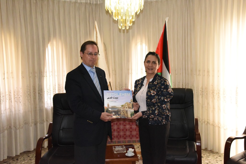 رئيسة بلدية بيت لحم تستقبل ممثل جمهورية روسيا الإتحادية الجديد لدى دولة فلسطين