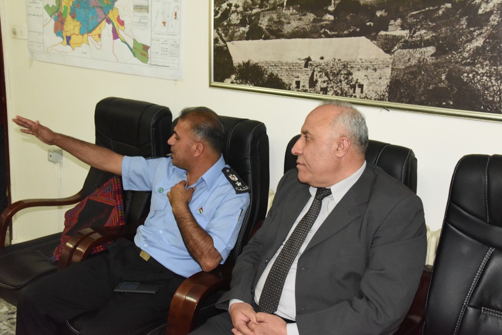 بلدية بيت لحم تستلم رسميا محطة الباصات المركزية في بيت لحم 