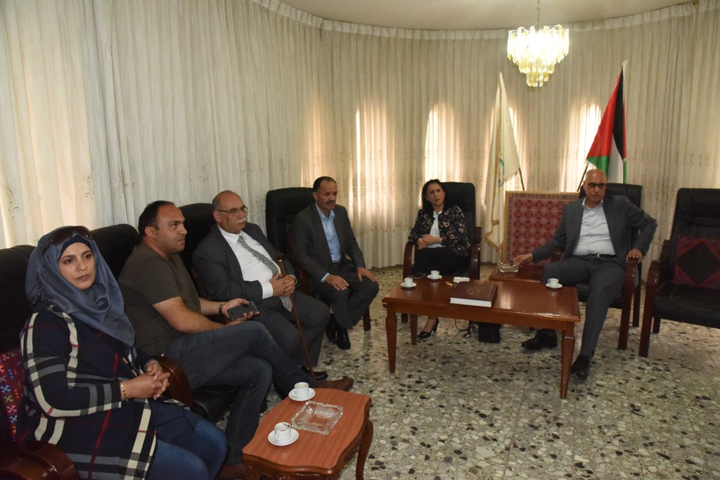 بلدية بيت لحم تستلم رسميا محطة الباصات المركزية في بيت لحم 