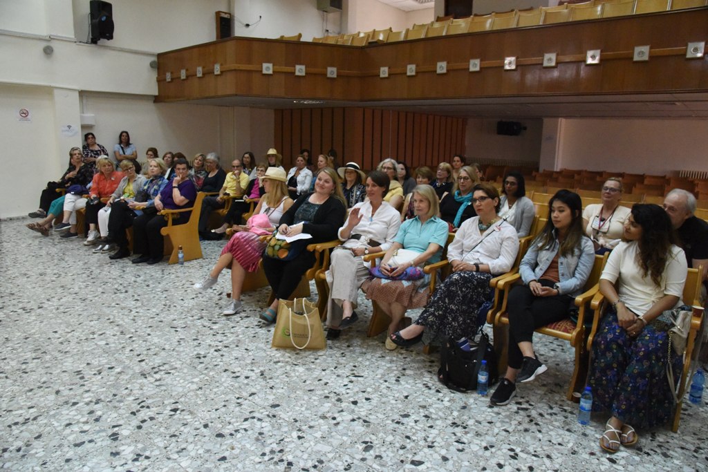 بابون تستقبل وفدا نسويا أمريكيا من مركز المرأة و الديمقراطية