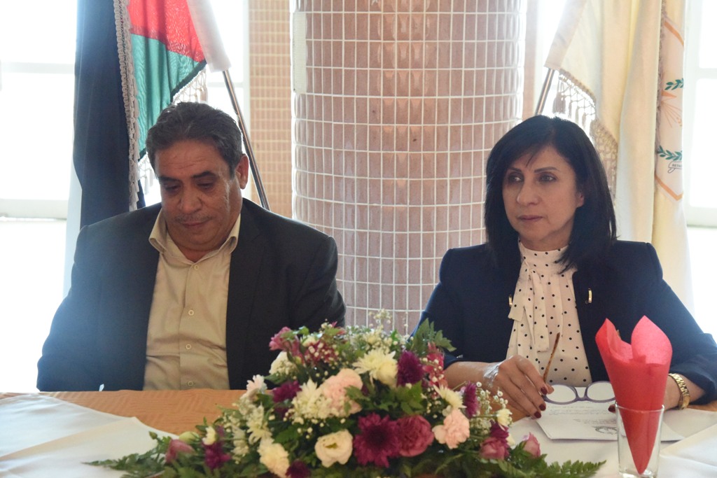 بلدية بيت لحم تنظم حفل إستلام محطة الباصات المركزية