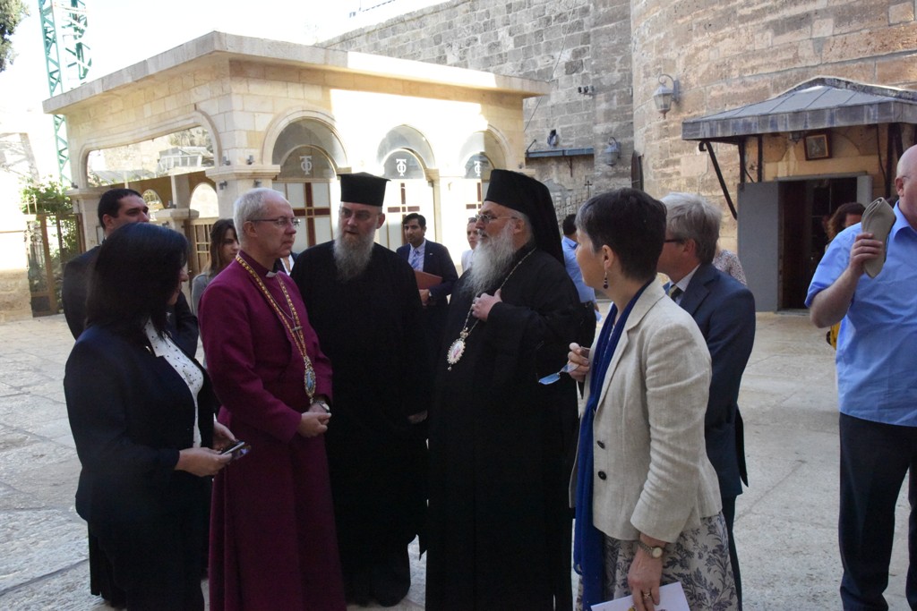 رئيسة بلدية بيت لحم تشارك في برنامج زيارة رئيس أساقفة كانتربري إلى بيت لحم 