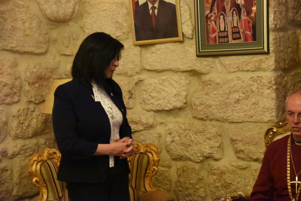 رئيسة بلدية بيت لحم تشارك في برنامج زيارة رئيس أساقفة كانتربري إلى بيت لحم 