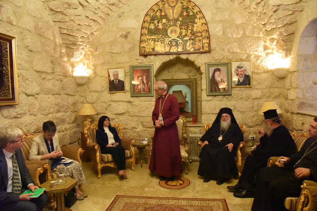 رئيسة بلدية بيت لحم تشارك في برنامج زيارة رئيس أساقفة كانتربري إلى بيت لحم 