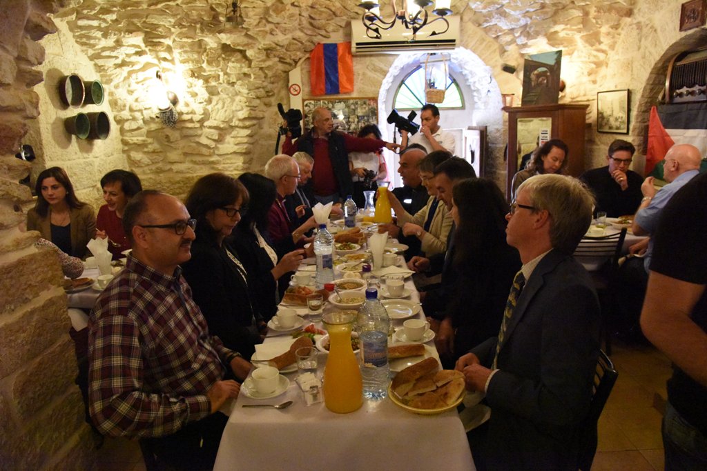 رئيسة بلدية بيت لحم تشارك في برنامج زيارة رئيس أساقفة كانتربري إلى بيت لحم 